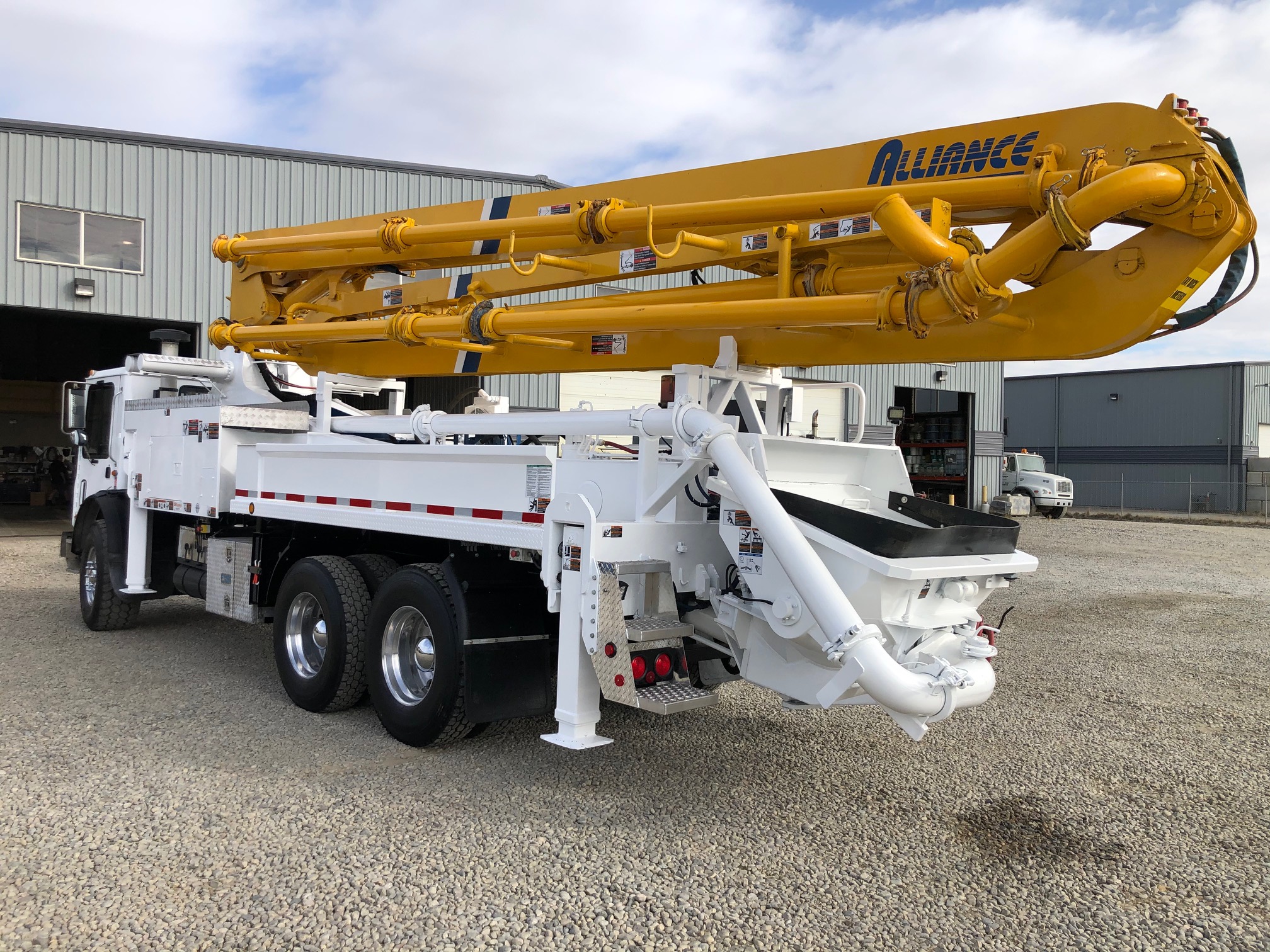 2005 Alliance 28M 3342 Concrete Pump Depot